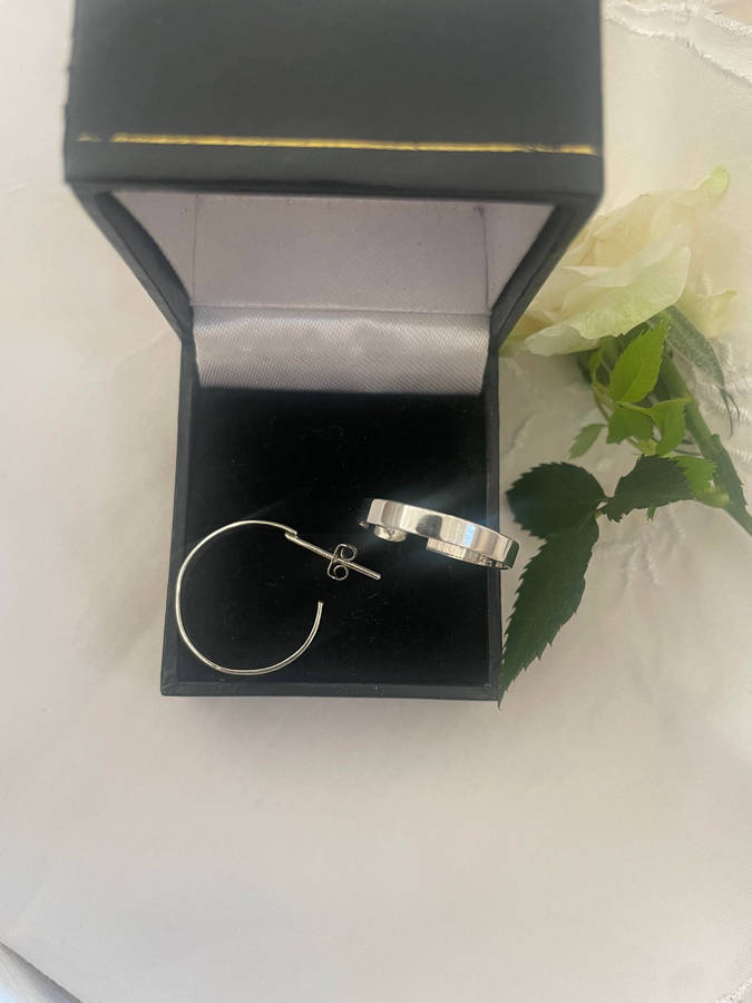 Lovely Sterling Silver 925 hoop earrings.