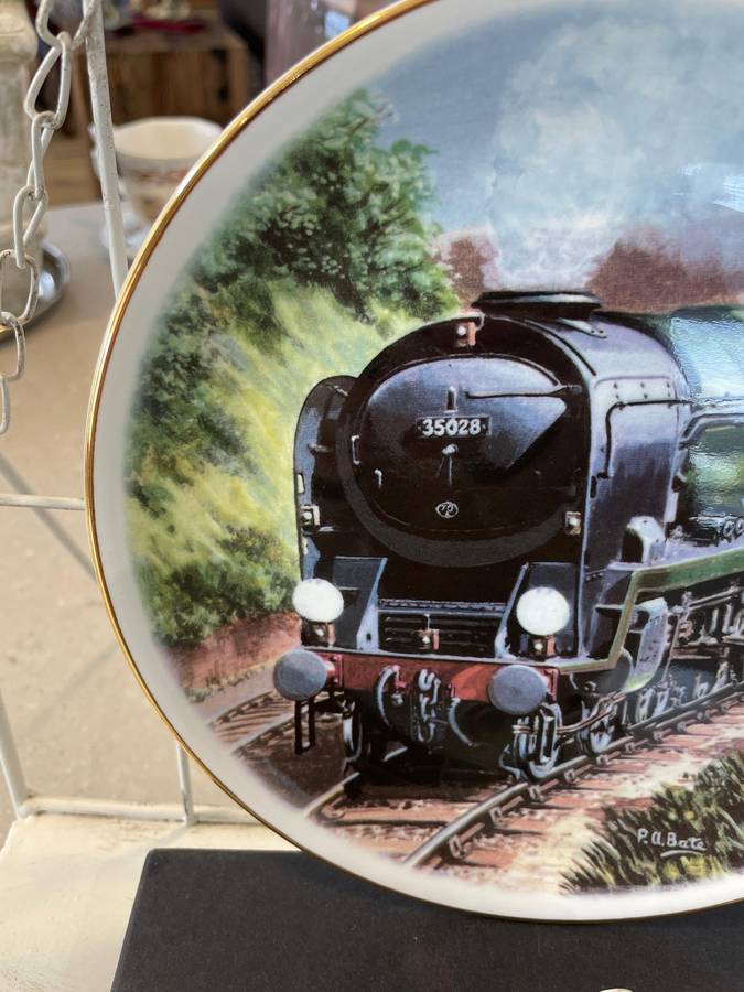 Bone China "MAJESTY OF STEAM CLAN LINE LOCOMOTIVE TRAIN"