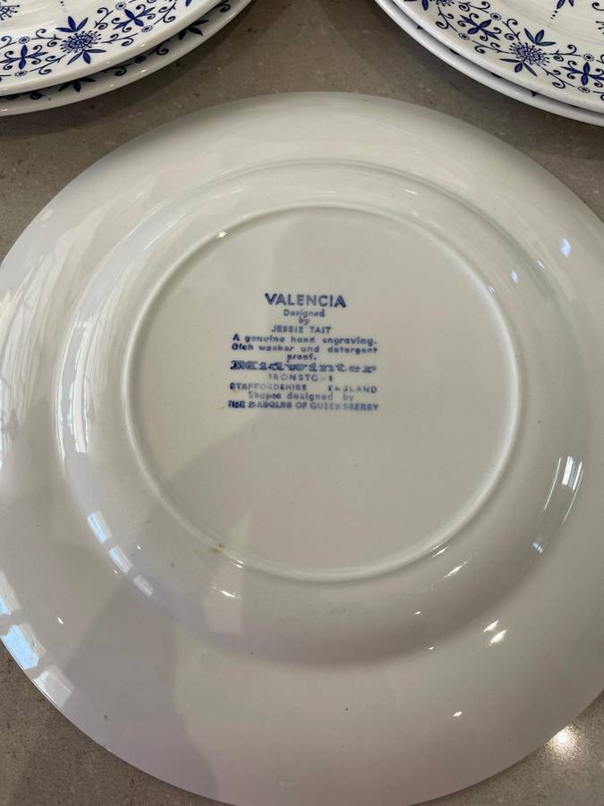 Vintage Valencia Designed by Jessie Tait Midwinter Set of 6 Dinner Plates