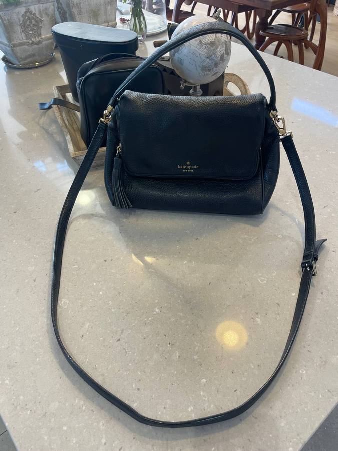Kate Spade - cow leather shoulder bag.
