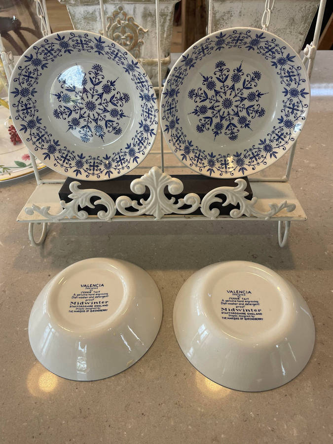 Vintage Valencia designed by Jessie Tait Midwinter Set of 4 small desert bowls.