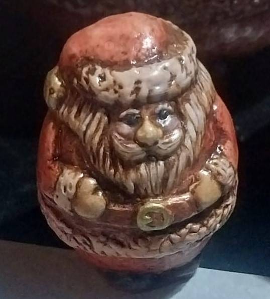 Set of four handmade Santa "Nesting dolls" by Joan Parkins - VIEW DESCRIPTION.