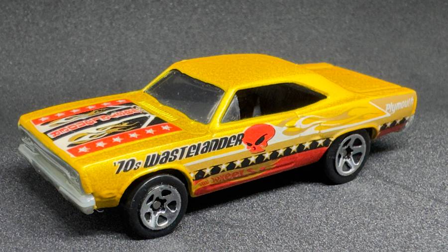 1970 Plymouth Road Runner (Loose) - 2004 Wastelanders