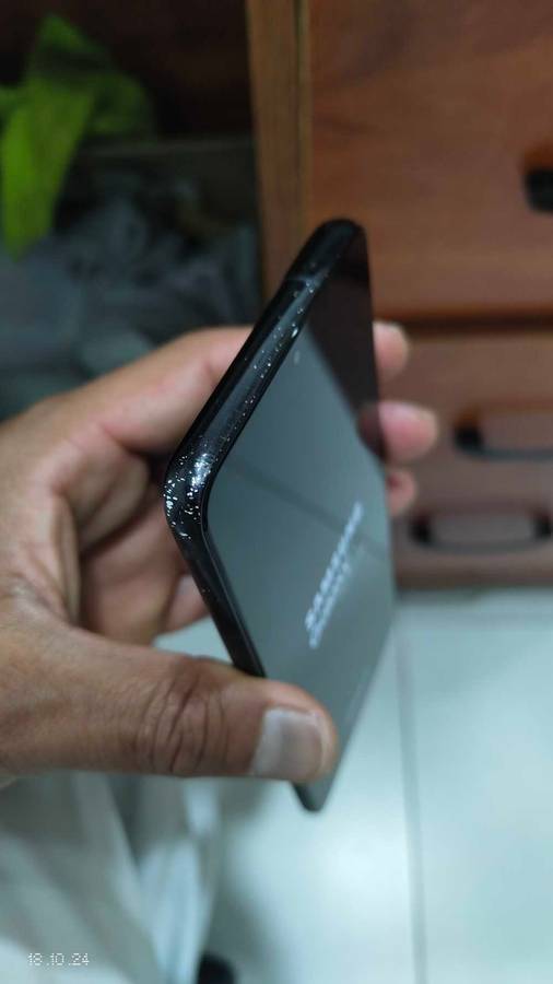 Samsung s21 Plus 256GB/8GB Dual Sim card (pre owned)