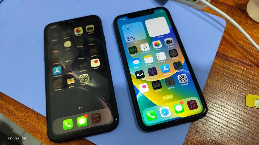 Mix iPhone devices (As is) iPhone 7, and xr (Pre owned)