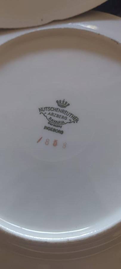 Royal Albert Plates and Tea Cup Saucer Set - Bid for the lot