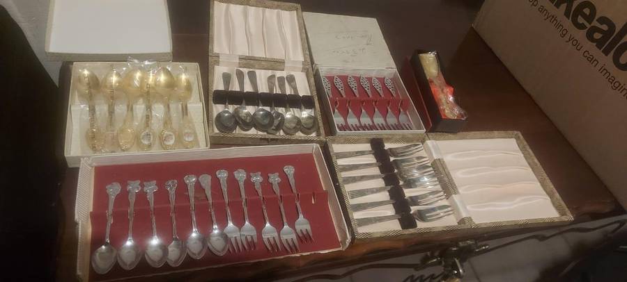 CAKE FORKS + SPOONS in  BOX What you see is what you get sold as is