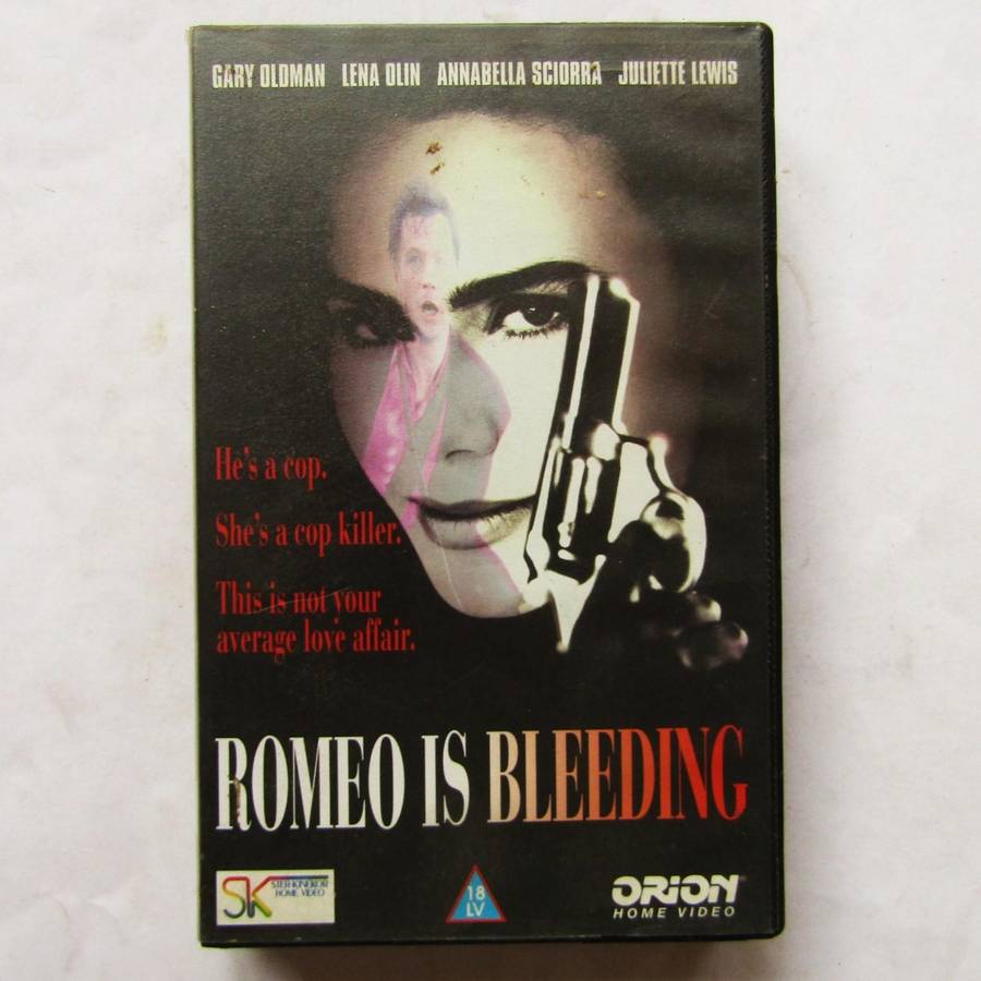 Romeo Is Bleeding - Movie VHS Tape (1993)