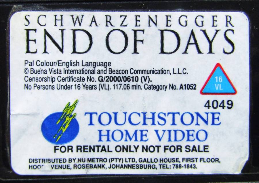 End of Days - Arnold Schwarzenegger - Horror Movie VHS Tape (2000)