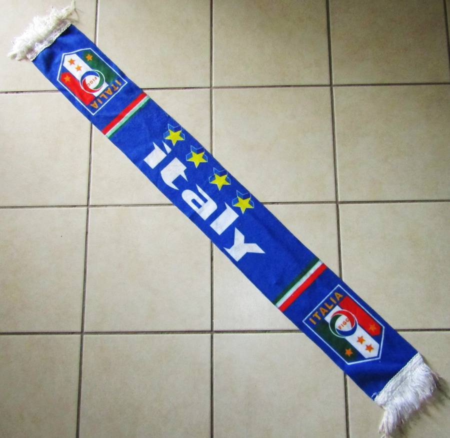 Old Italy Football Banner Scarf