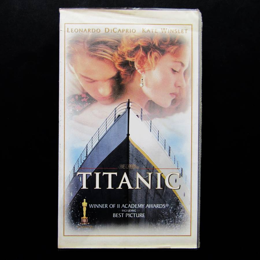 Titanic - Leonardo DiCaprio - Movie VHS Tape (1998)
