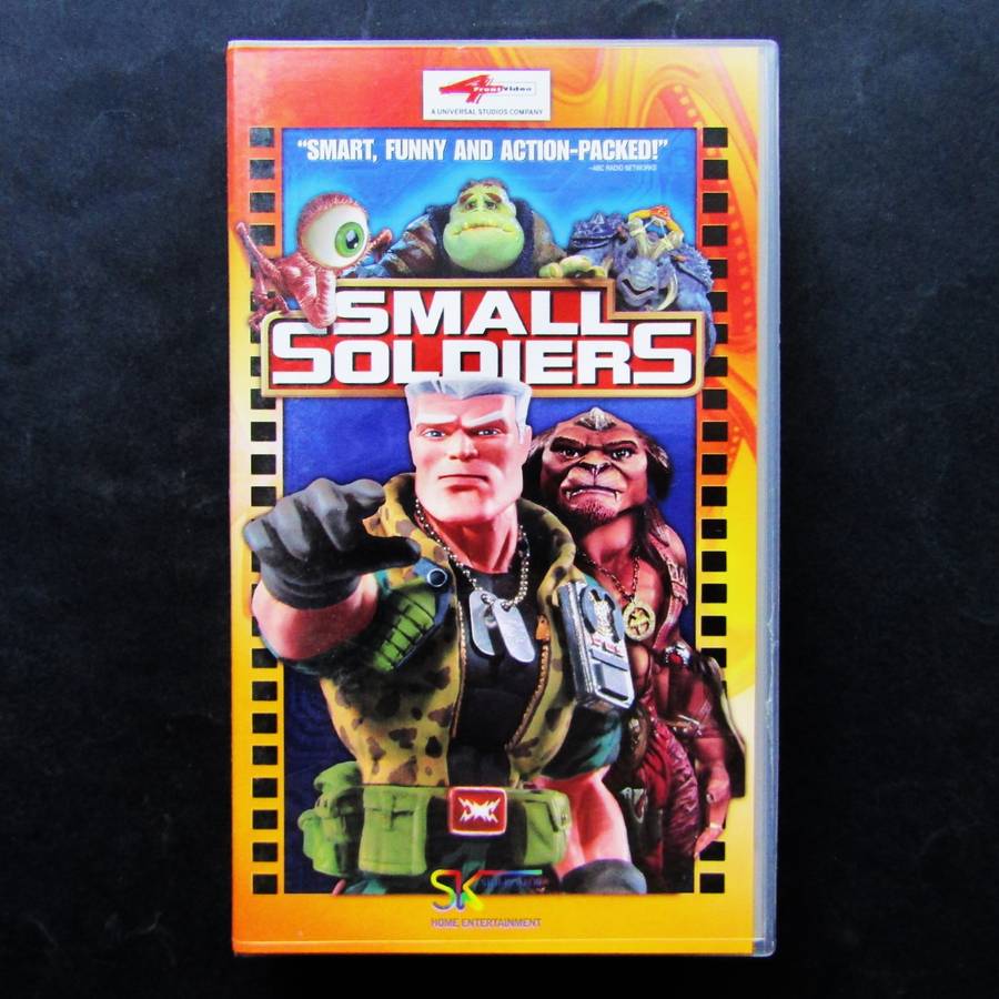 Small Soldiers - Movie VHS Tape (1999)
