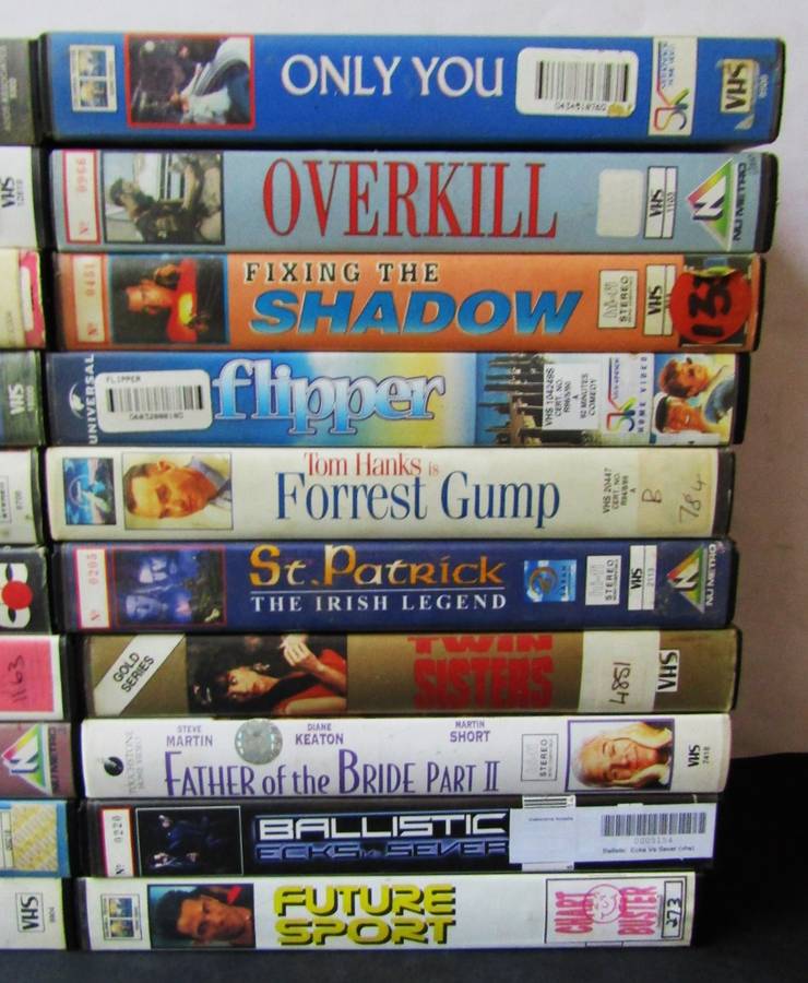 Lot of 20 Old Movie VHS Tapes