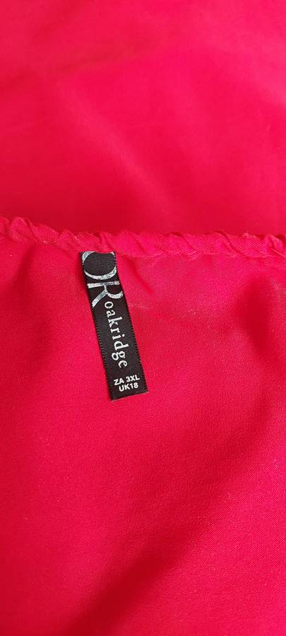 Ladies Red OAKRIDGE Off-the-shoulder blouse Size XXL / 18