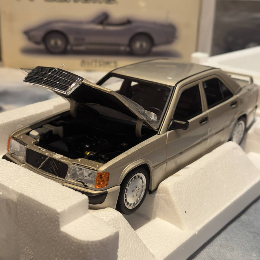 1:18 Scale Mercedes Benz 190 E 2.3-16 by Norev