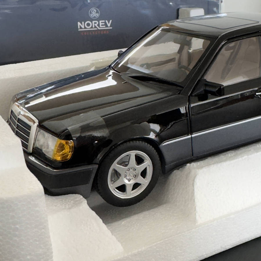 1:18 Scale Mercedes Benz 500E by Norev