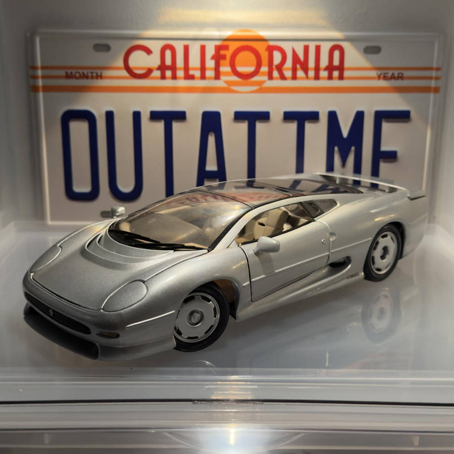 Maisto 1:18 Jaguar XJ220 Model car