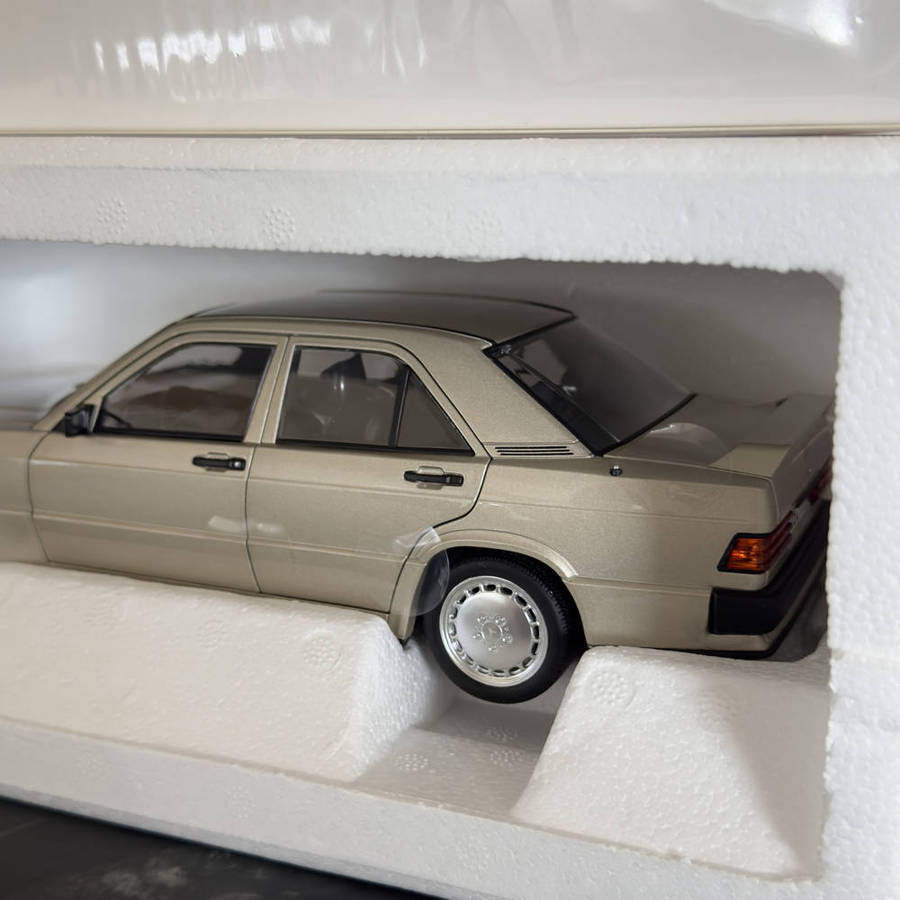 1:18 Scale Mercedes Benz 190 E 2.3-16 by Norev