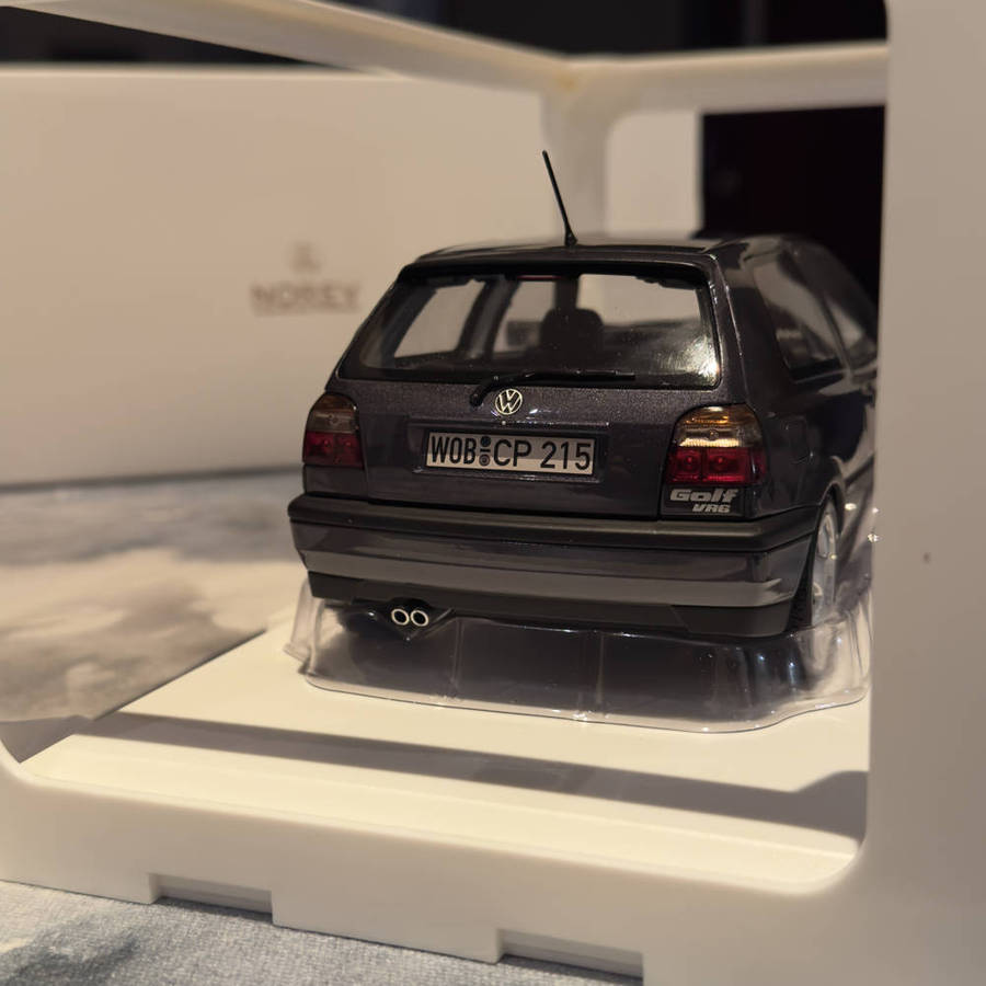 1/18 Volkswagen Golf 3 VR6 by Norev