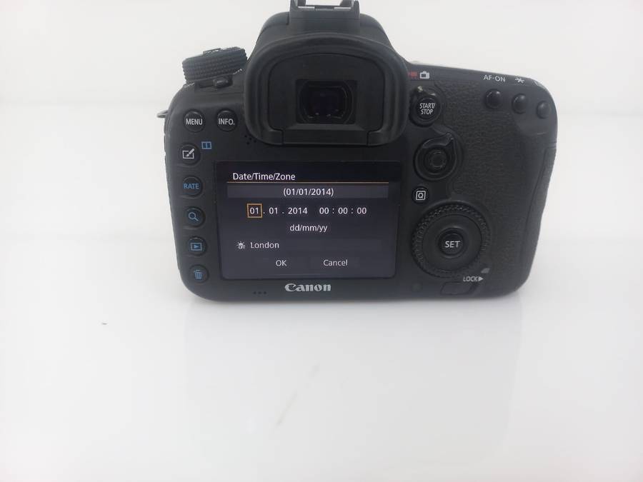 Canon EOS 7D Mk II Body Only