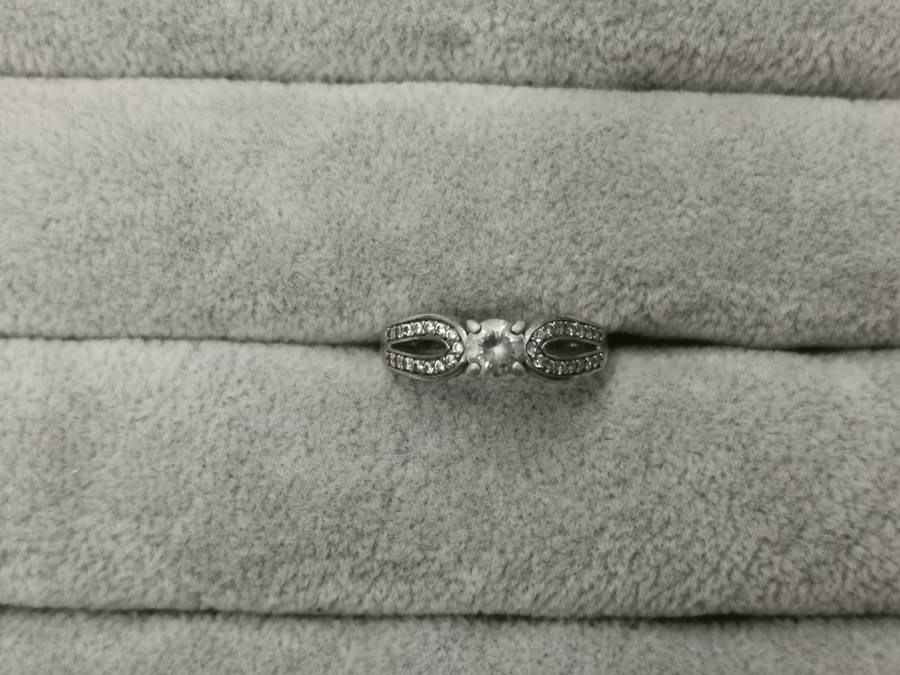 925Silver: Stunning Ring - Multiple CZ - Size N