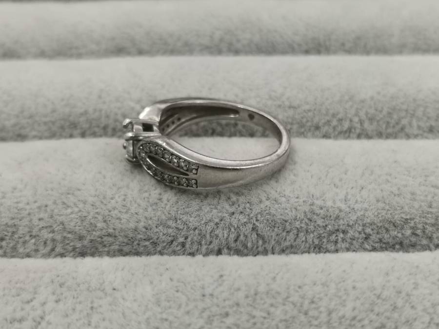 925Silver: Stunning Ring - Multiple CZ - Size N