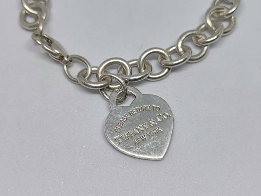 Beautiful Silver Tiffany & Co with Heart Bracelet