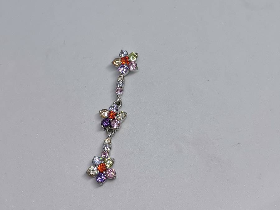 Silver Dangling Flower Pendant