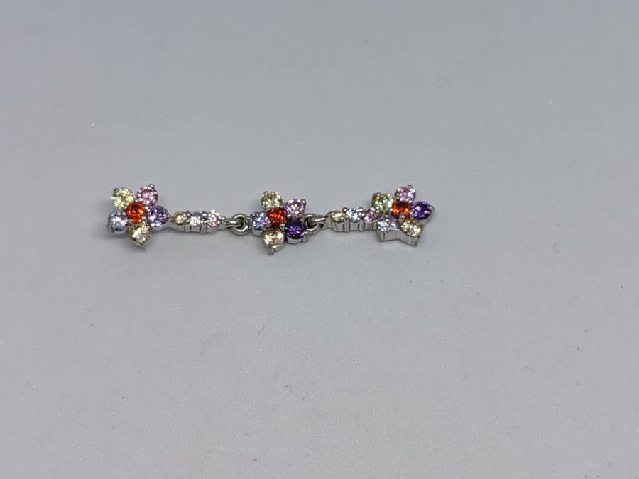 Silver Dangling Flower Pendant