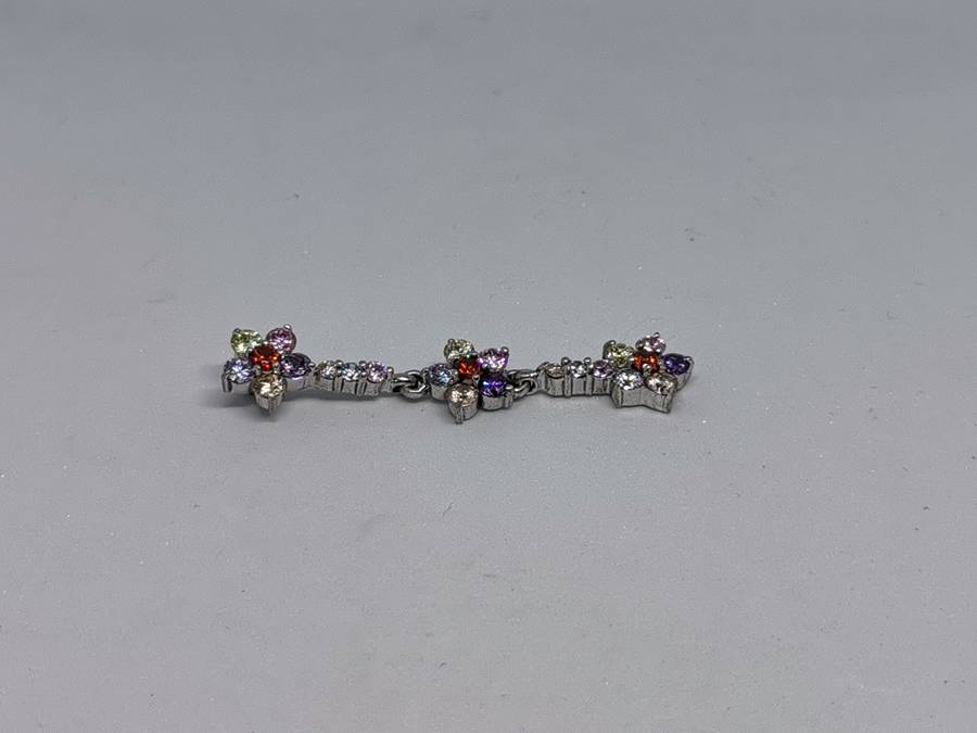 Silver Dangling Flower Pendant