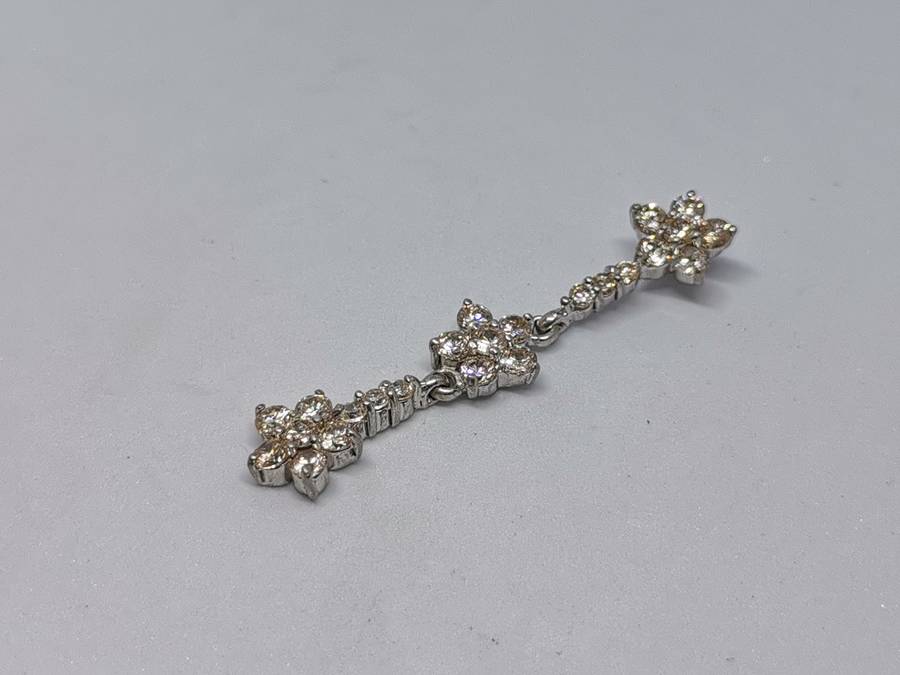 Silver Dangling Flower Pendant