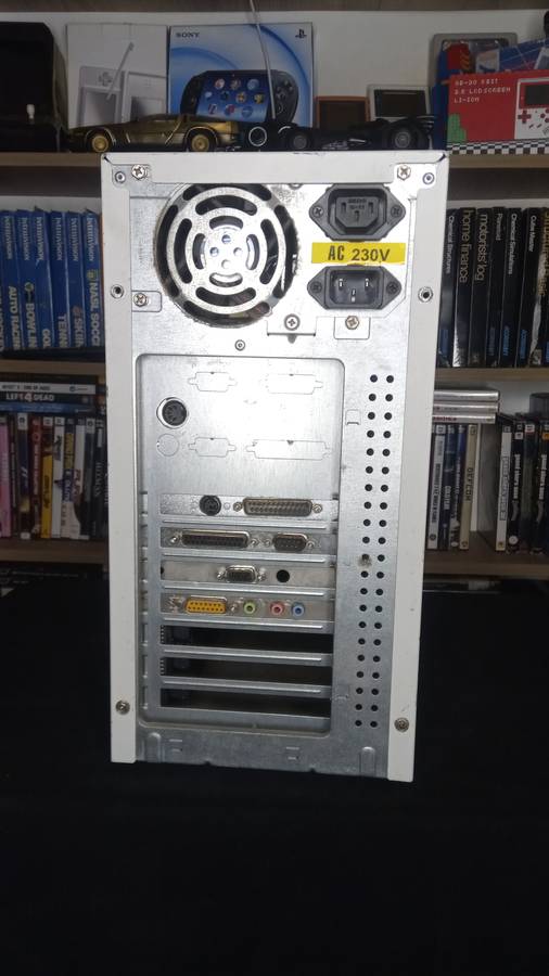 Intel Pentium 120MHz computer