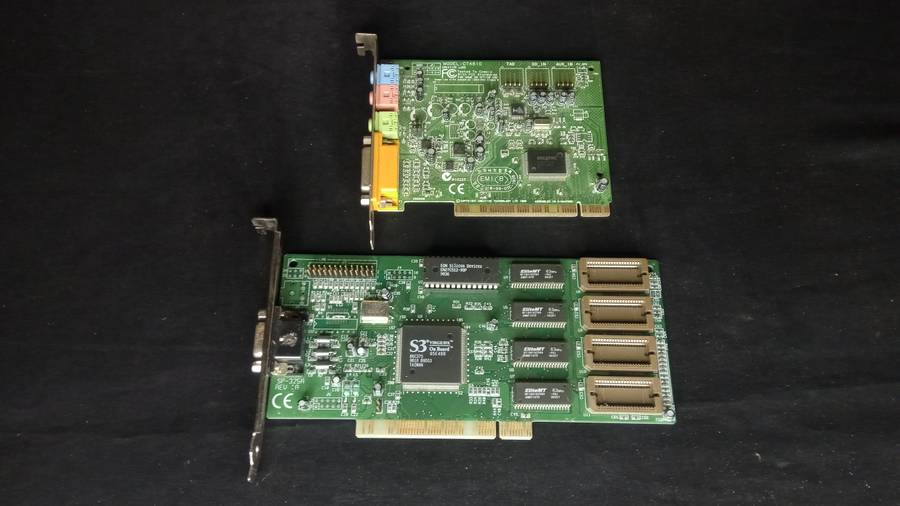 Intel Pentium 120MHz computer