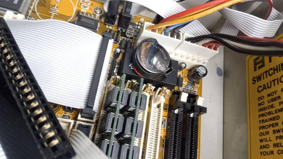 Intel Pentium 120MHz computer