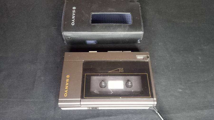 Bundle Lot 3 x faulty Walkmans