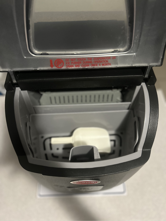 Snomaster ZB-14 12kg Ice Maker - Black