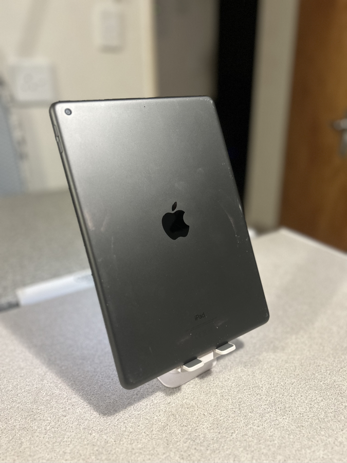 Apple IPad 9th Gen 64 GB