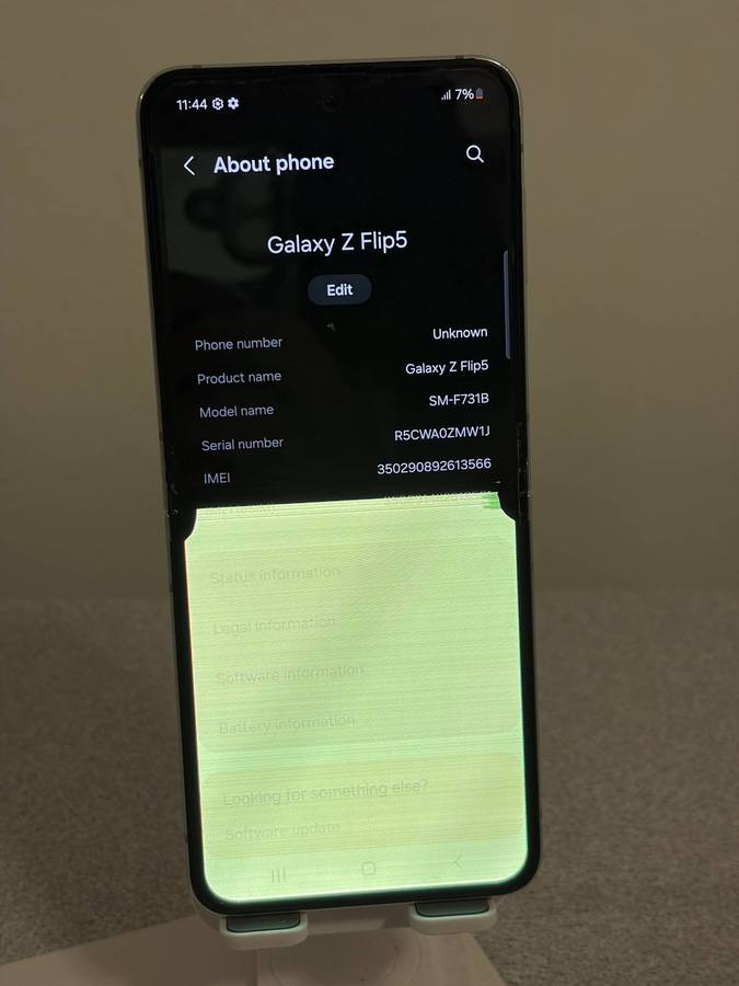 Samsung Galaxy Z Flip 5 256GB Mint  Screen Damage (Fully Working | Good Condition)