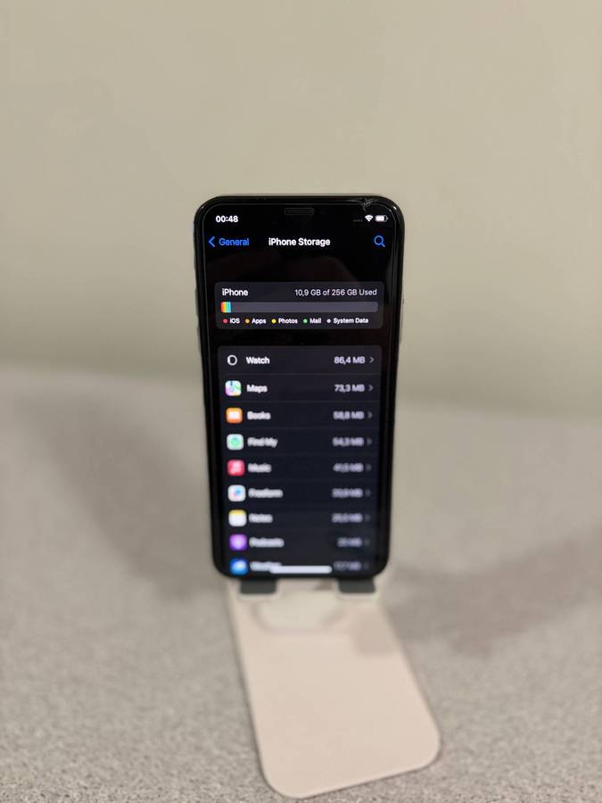 Apple iPhone X  White  100% Battery Health - 256 GB