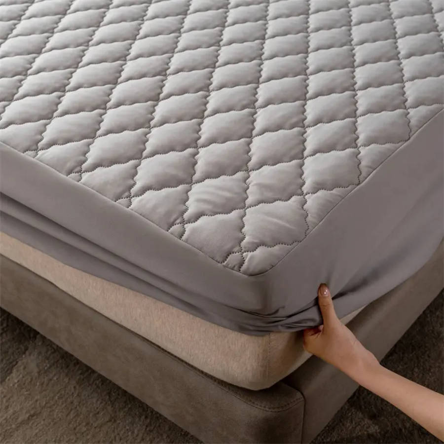 3 pieces mattress Protector queen size grey color
