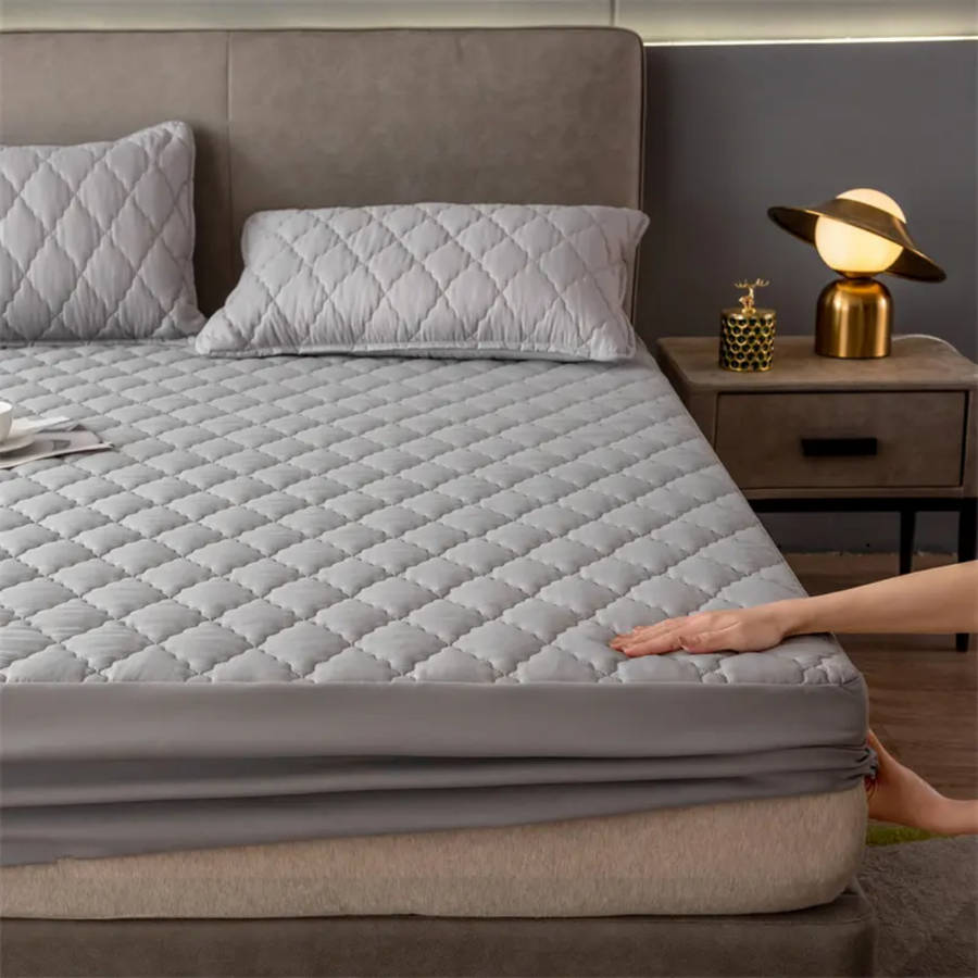 3 pieces mattress Protector queen size grey color