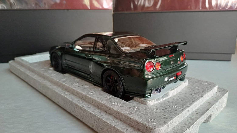 Nissan R34 Z Tune  Dark Green 661 by Motorhelix