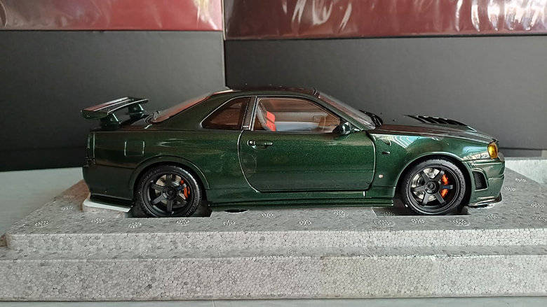 Nissan R34 Z Tune  Dark Green 661 by Motorhelix