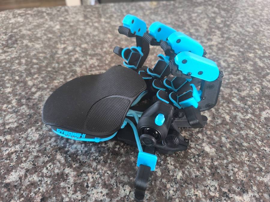 Azeron Cyborg II Custom Gaming Keypad