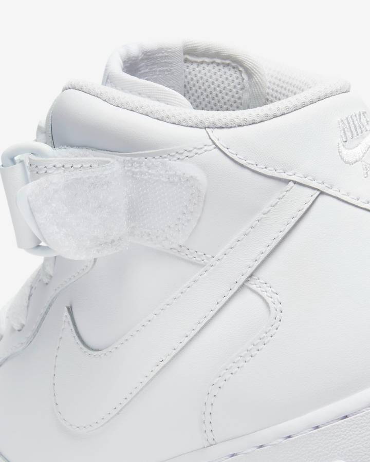 Nike Women's Air Force 1 '07 Mid DD9625 100