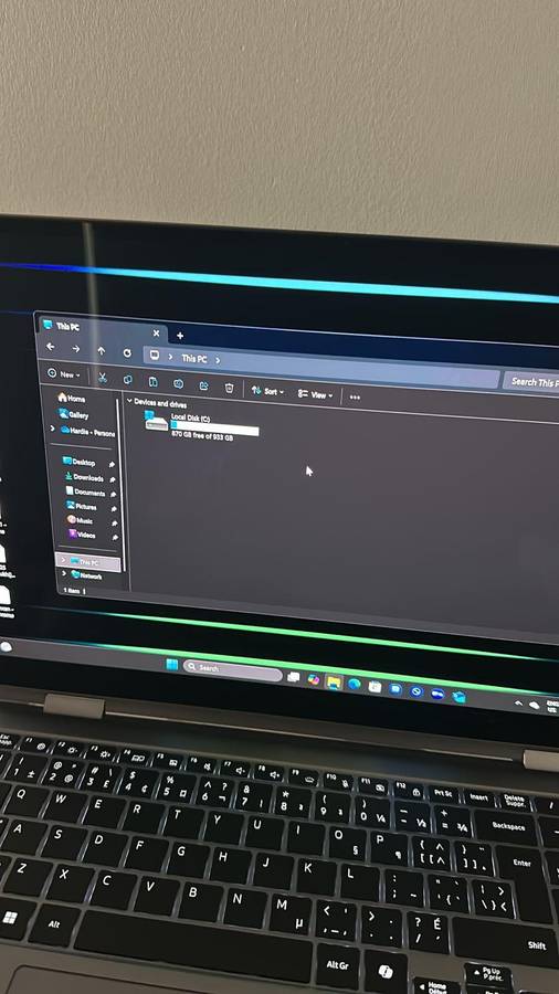Samsung Galaxy Book Pro 5 360 Intel U7H 16Gb Touch Screen includes S Pen