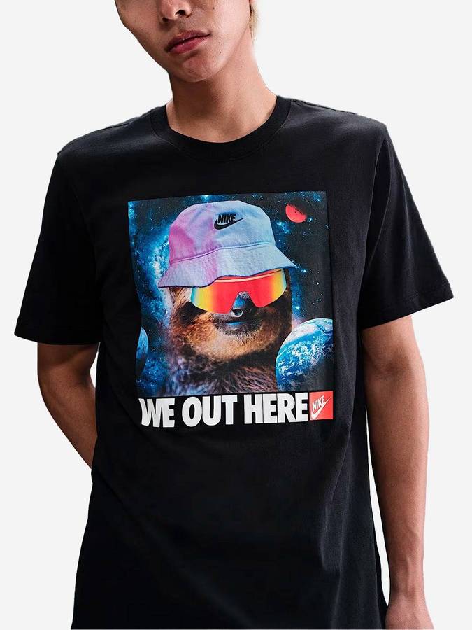 Nike Men's Astro Sloth Graphic Tee Black HJ0752 010