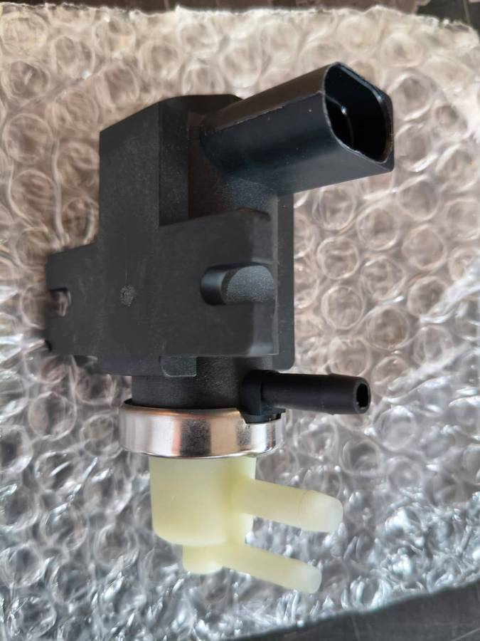 VW Audi Original Turbo Pressure Solenoid 1K0906627A 1J0906627B 7.00868.00