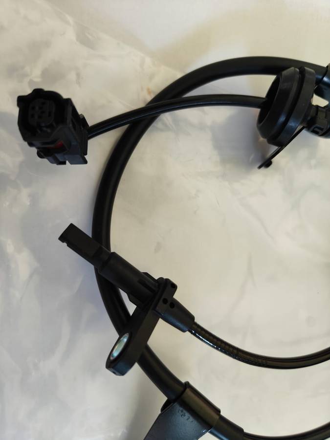 Toyota Avanza Front Abs Sensor Right Front 89542-BZ090