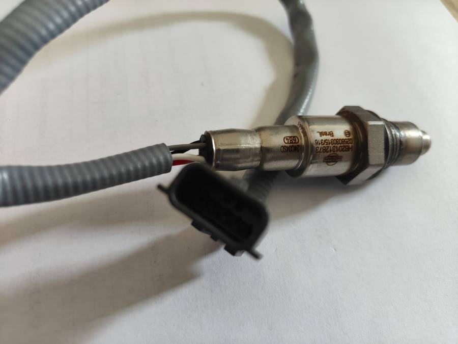 Renault Datsun Nissan Lambda Oxygen Sensor  H8201443067 H8201312873 0258030315 / 316 0258030172